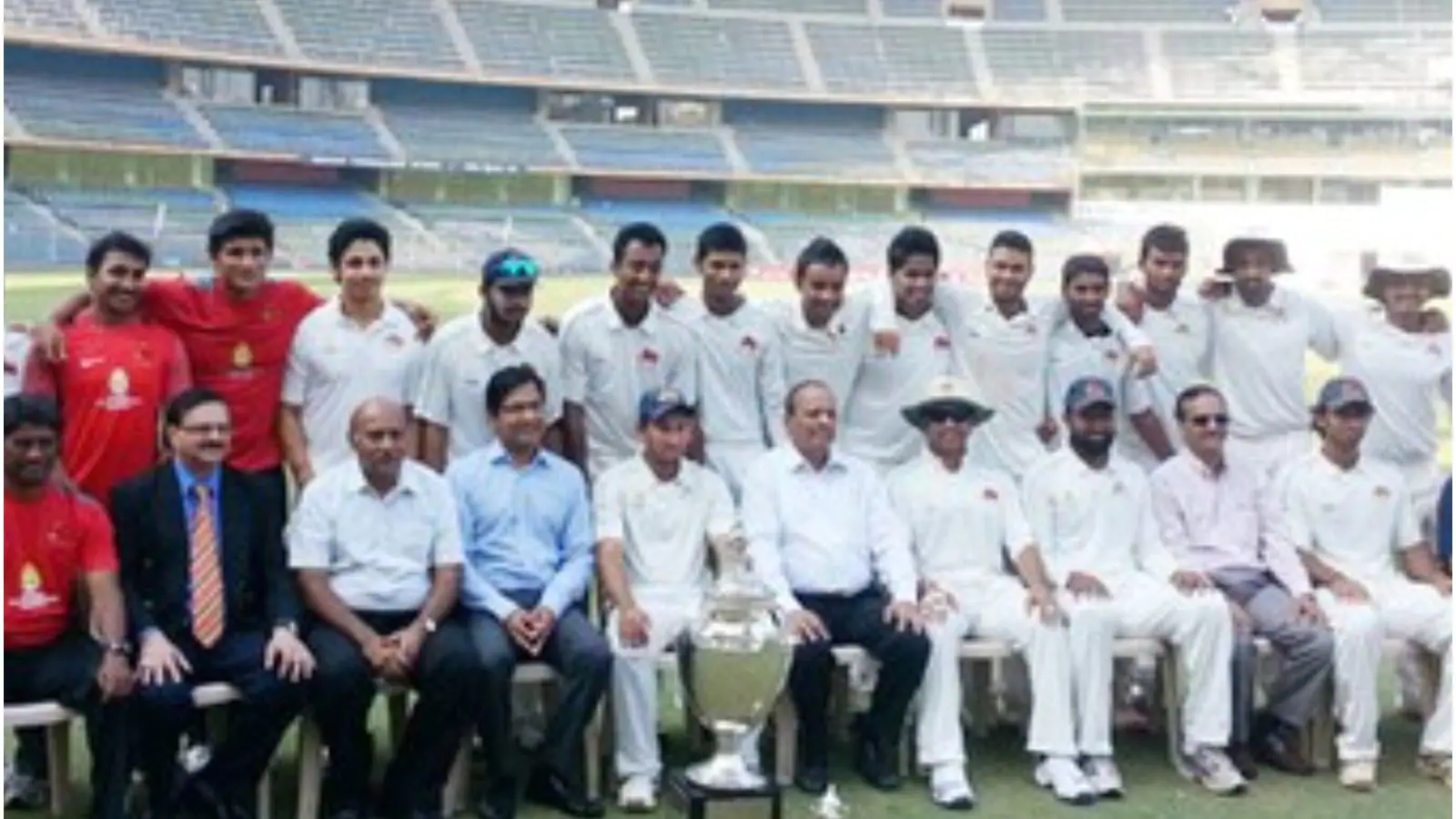 Ton-up Bhui, Shinde (96) Power Andhra to 389 Vs Services